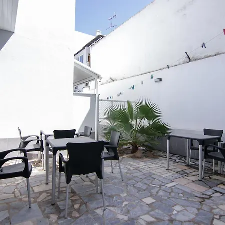 Quanice - Relaxing In Faro