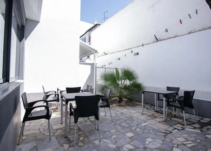 Quanice - Relaxing In Фару